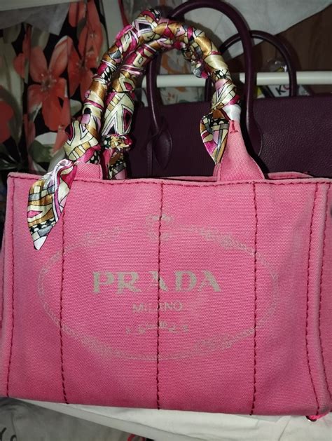 pink prada canapa